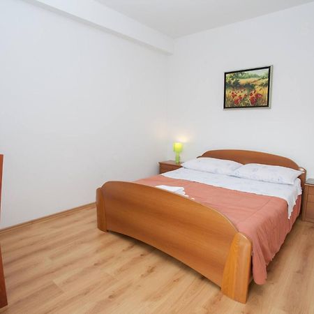 Apartments & Rooms Dekanic Башка Екстер'єр фото