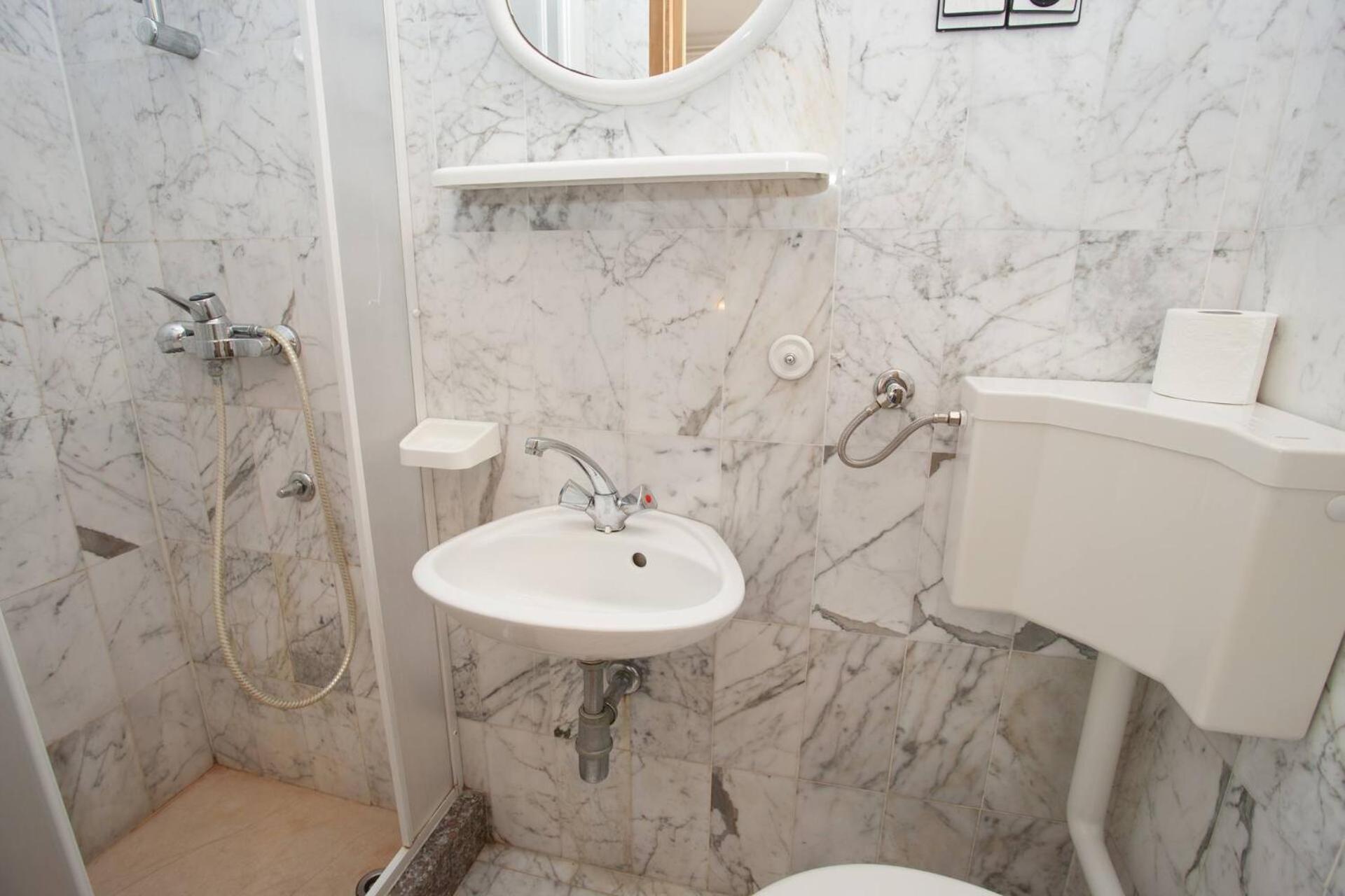 Apartments & Rooms Dekanic Башка Екстер'єр фото