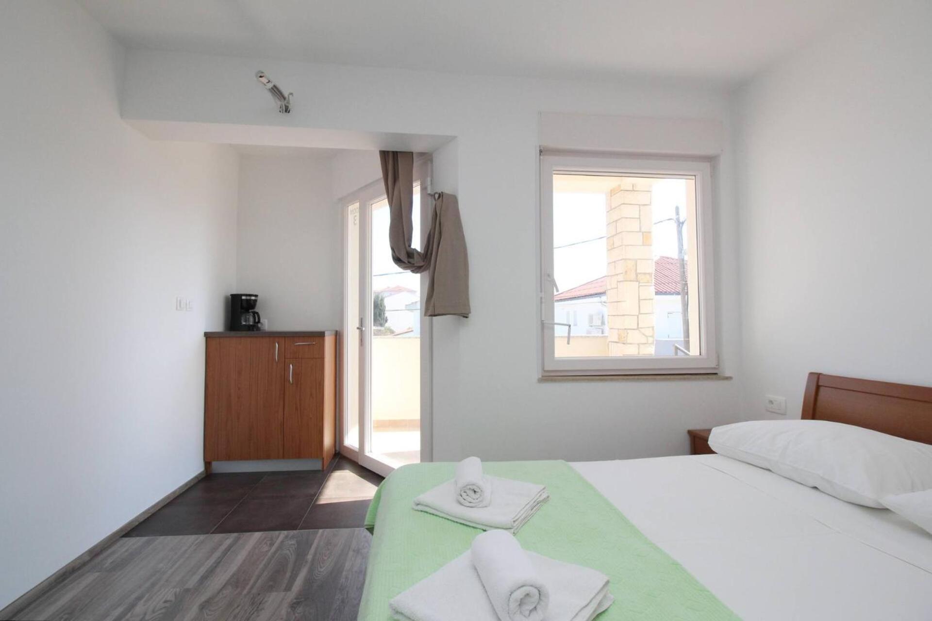 Apartments & Rooms Dekanic Башка Екстер'єр фото
